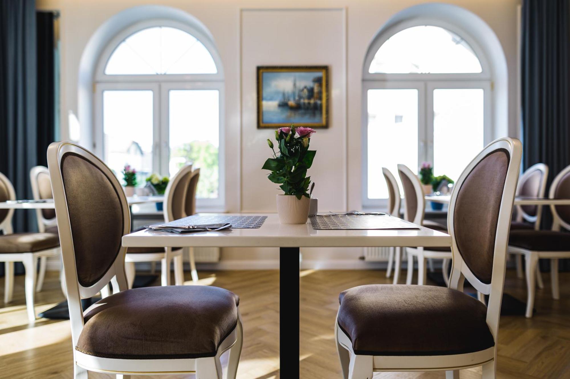 Moris Boutique Beach Hotel 格但斯克 外观 照片