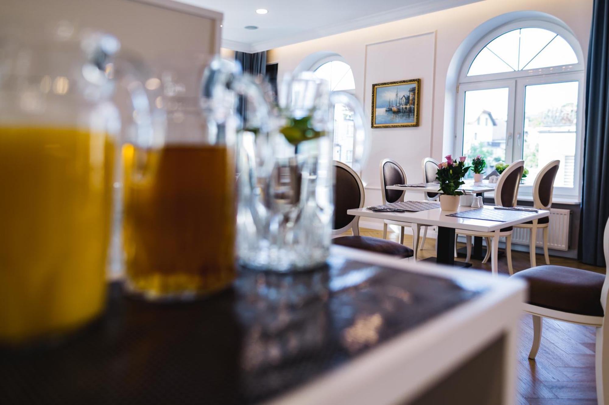 Moris Boutique Beach Hotel 格但斯克 外观 照片