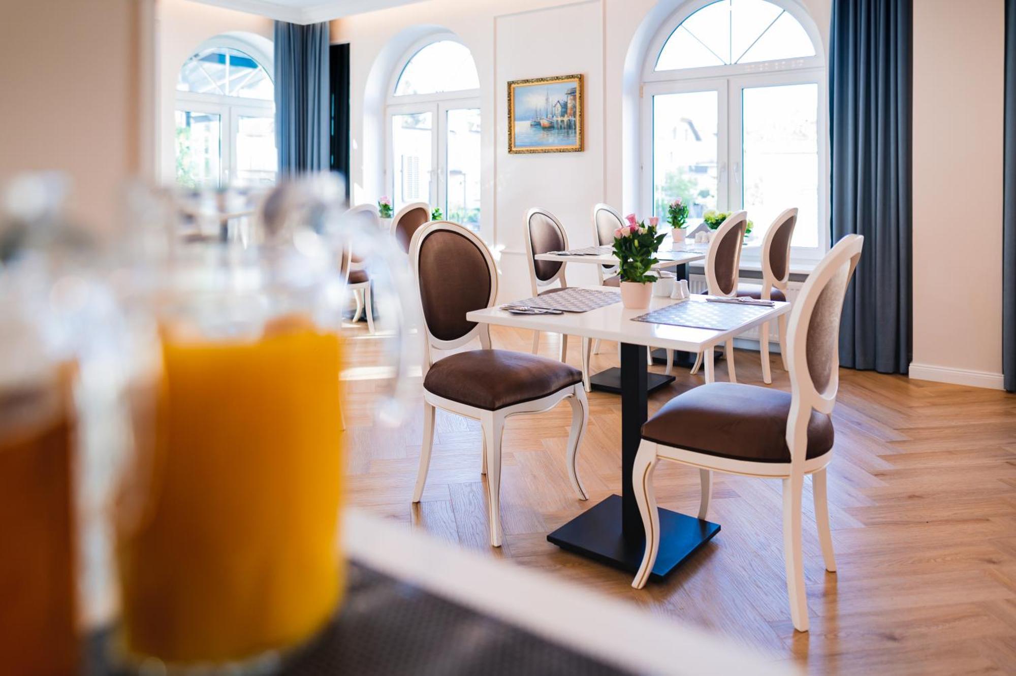 Moris Boutique Beach Hotel 格但斯克 外观 照片